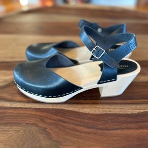 Swedish Hasbeens black leather closed toe sandals